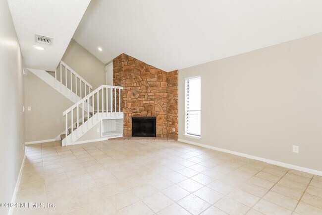 Building Photo - 3938 Pine Breeze Rd S