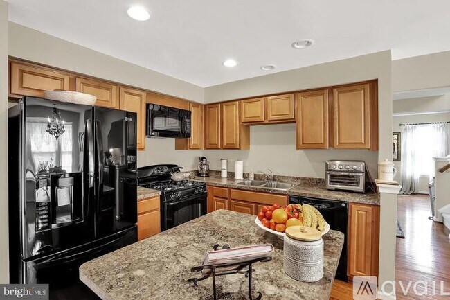 Building Photo - 822 Blossom Dr