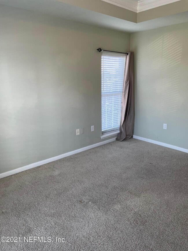 Building Photo - 400 E Bay St