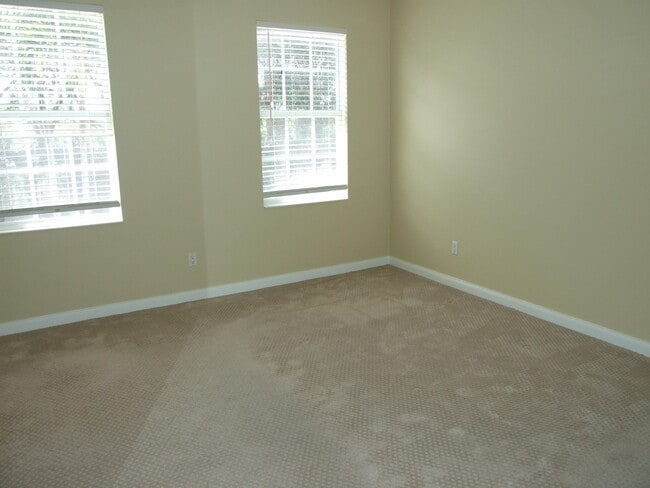 Building Photo - 181 Santa Barbara Way