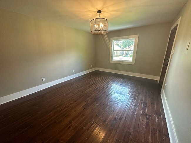 Building Photo - Beautiful 1 Bedroom in Highland