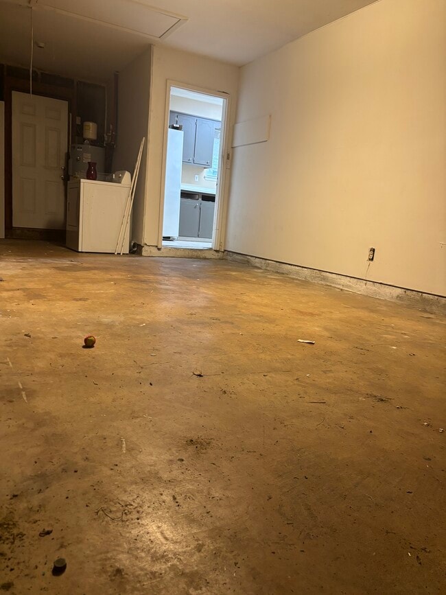 Building Photo - Loggers Cir