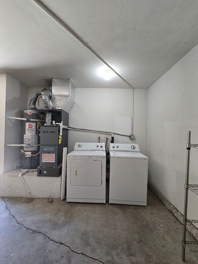 Building Photo - Light-Filled End Unit Condo, 2BD/2.5BA wit...