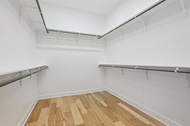 Building Photo - 16825 Roselin Dr