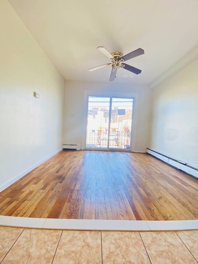 10714 Rockaway Blvd 10714 Rockaway Blvd Queens NY 11417 Apartment