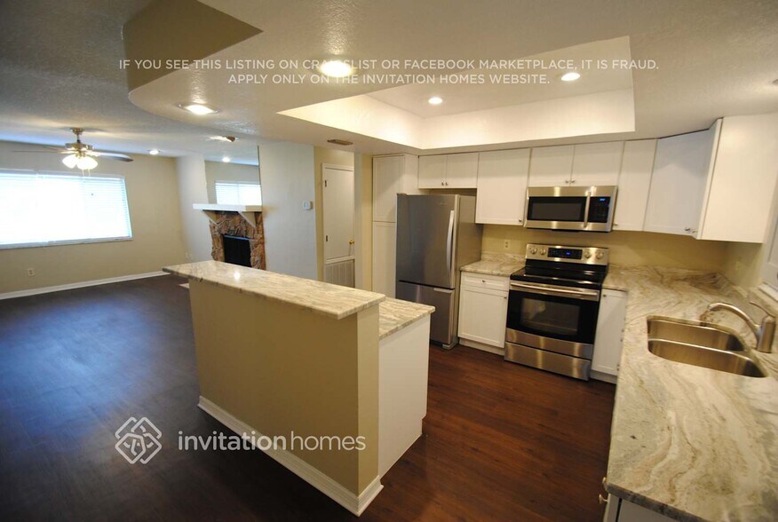 Building Photo - 805 Big Buck Cir