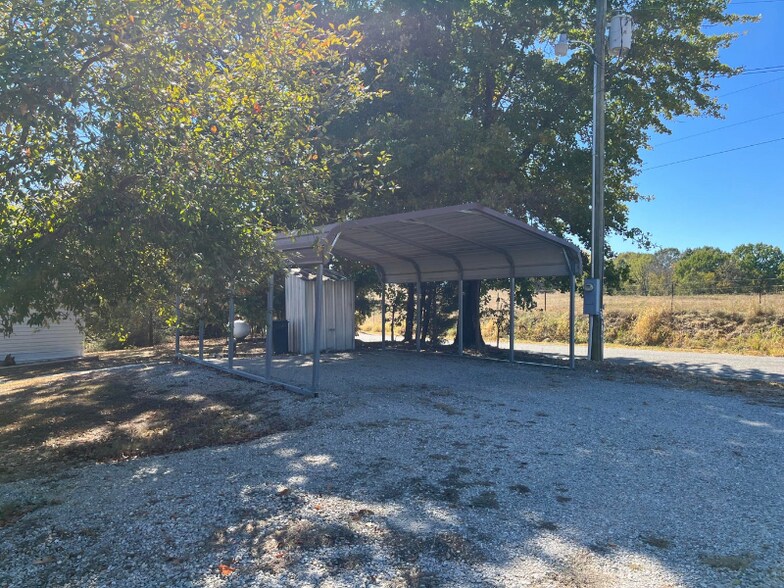 Building Photo - 15336 FR 1155