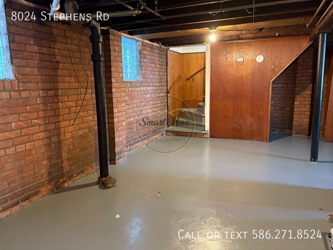 Building Photo - 8024 Stephens Rd