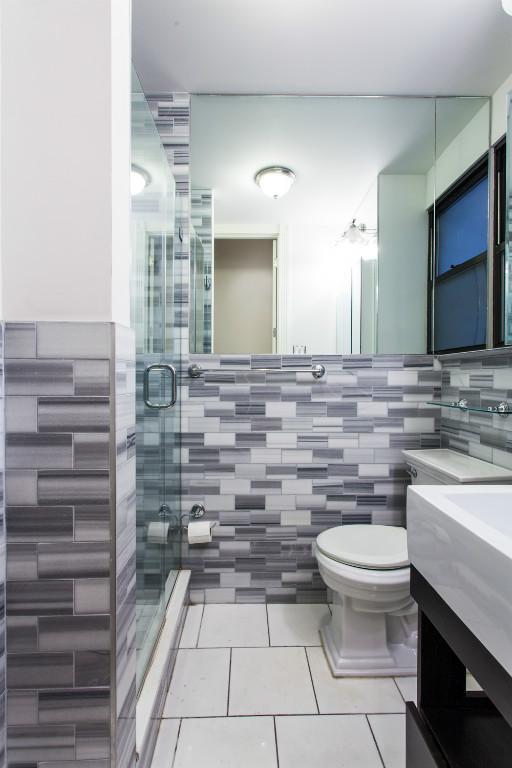 Building Photo - 248 Mott St