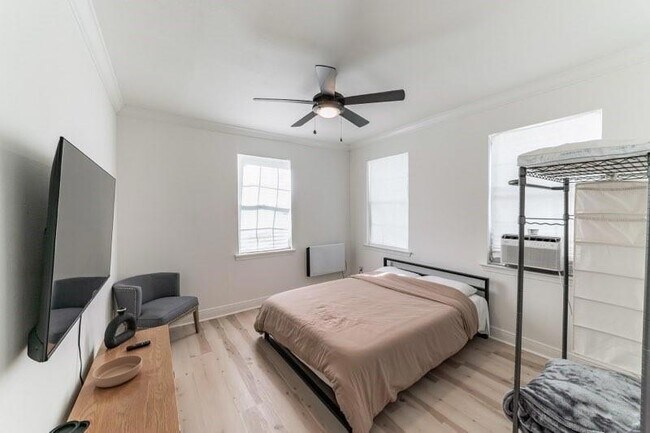 Building Photo - 616 Lebeau St