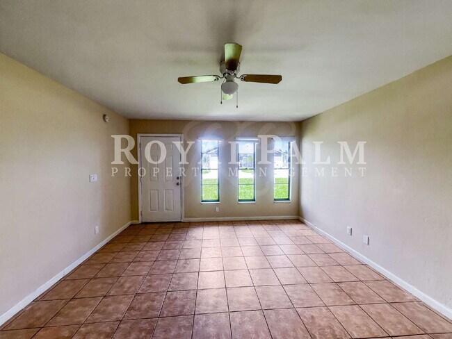 Building Photo - $600 Move-In Credit if You Apply by Dec 31st! Start Fresh in Fort Myers Before the Ball Drops – R...