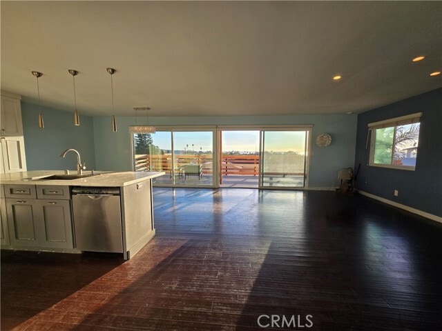 Building Photo - 509 N Helberta Ave