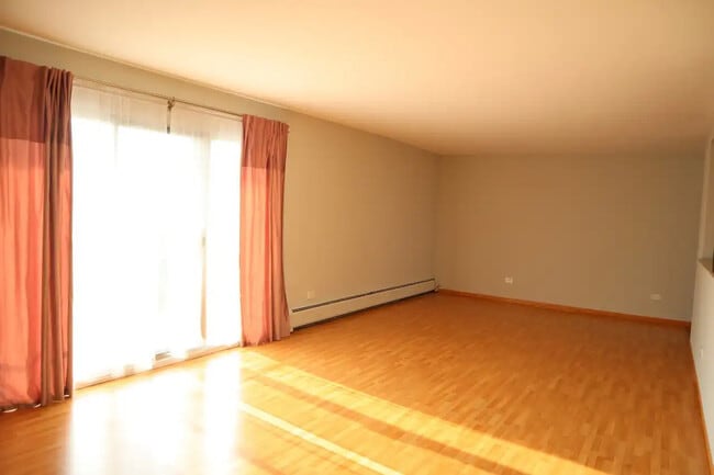 Building Photo - 9009 Golf Rd