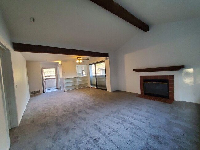 Building Photo - 1755 Novato Blvd