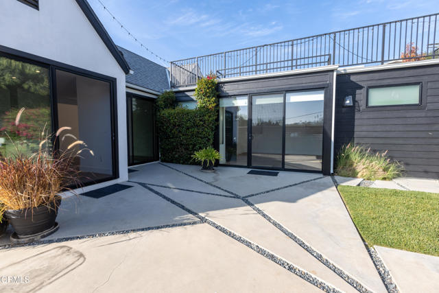 Building Photo - 5150 Loleta Ave