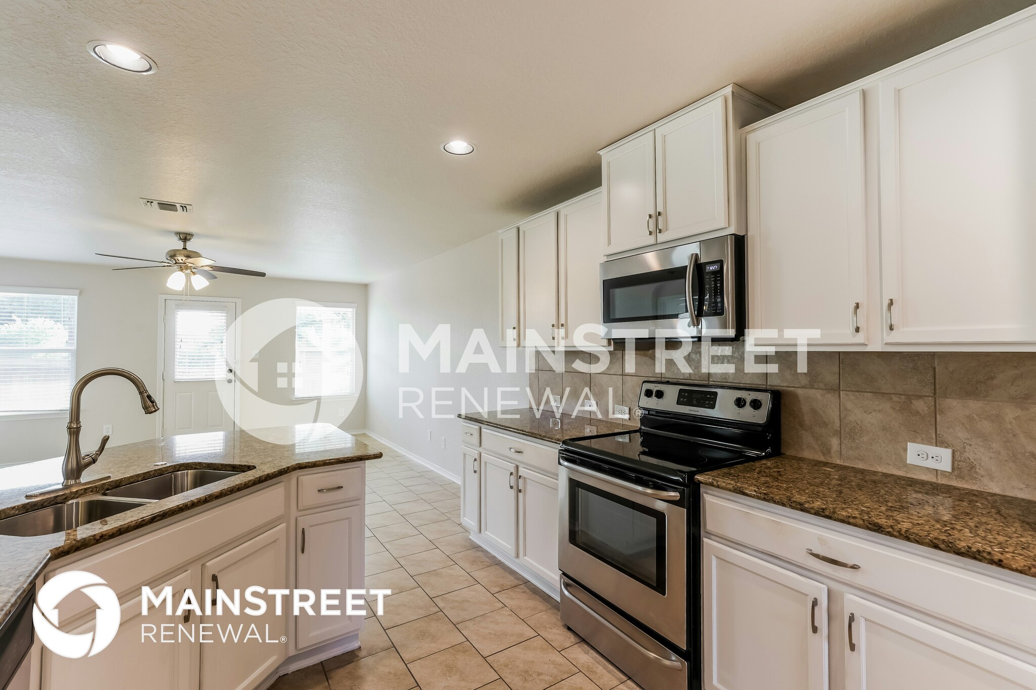 Building Photo - 11131 Creek Eagle