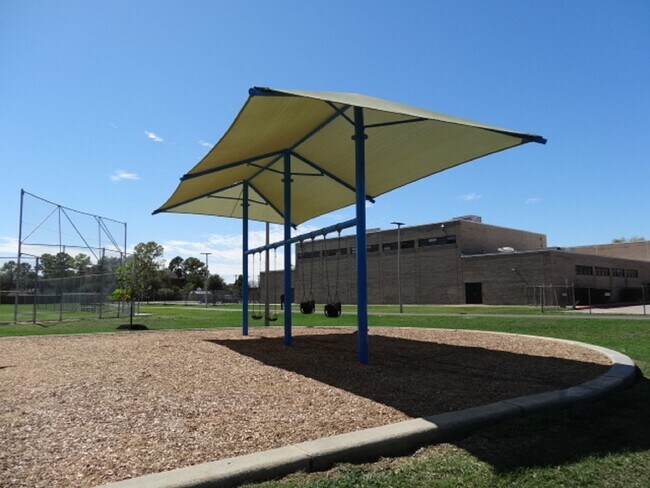 Building Photo - 5522 Deep Forest Dr