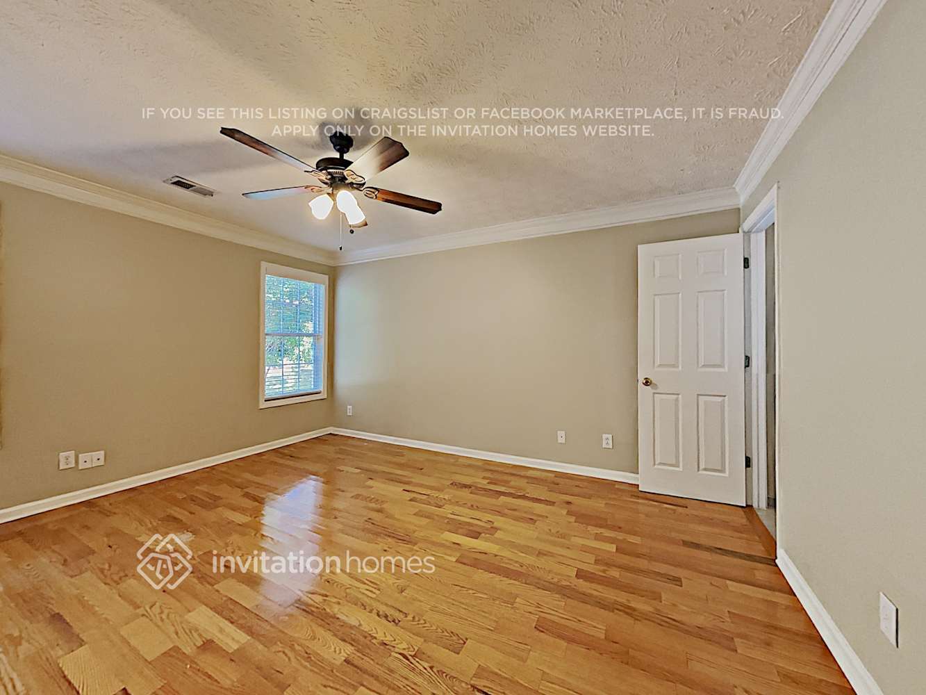 Building Photo - 207 Weatherstone Crossing