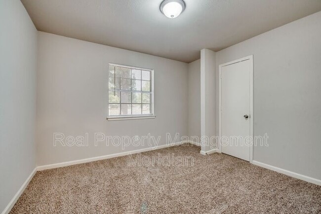 Building Photo - 2207 Spanish Trail