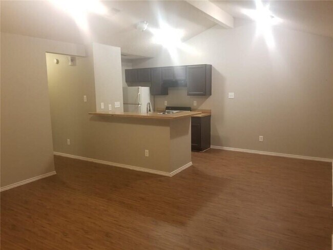 Building Photo - 1214 Orchard Park Cir