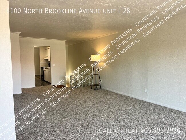 Building Photo - 6100 N Brookline Ave