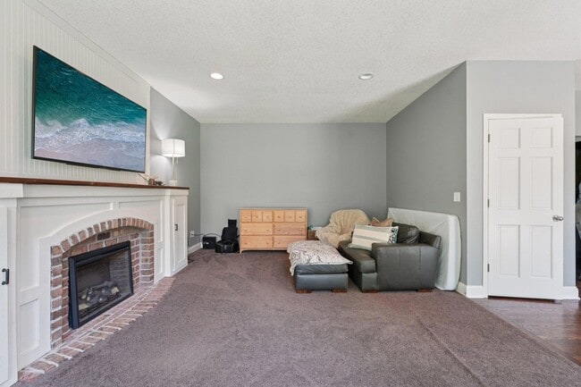 Building Photo - 1477X Langdon Pl