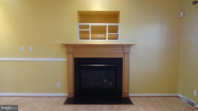 Building Photo - 7532 Cove Point Way