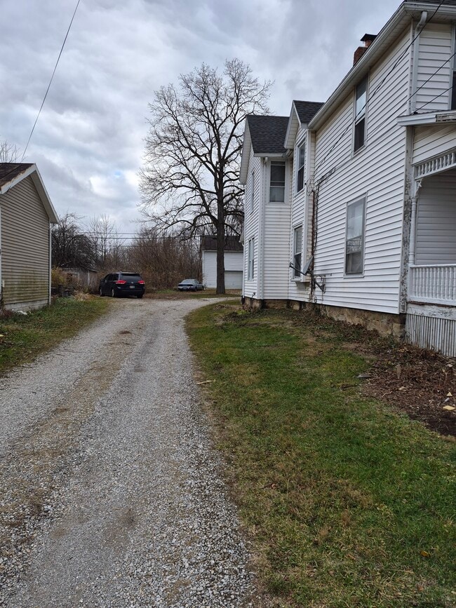 Building Photo - 62 S Gamble St