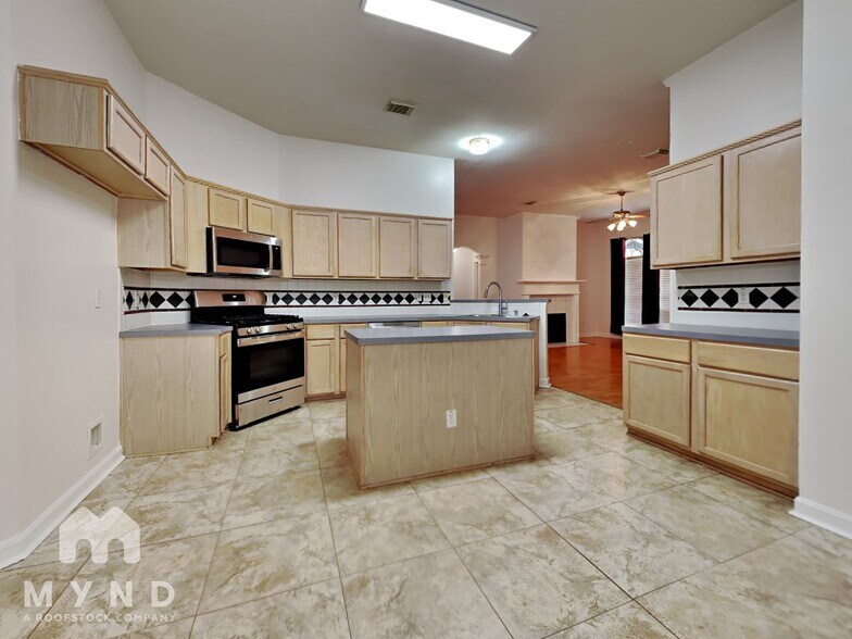 Building Photo - 23831 Norton House Ln