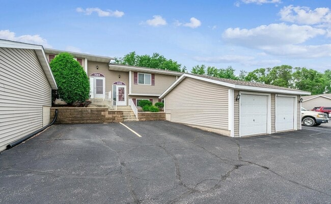 Building Photo - 3252 Dodd Ln