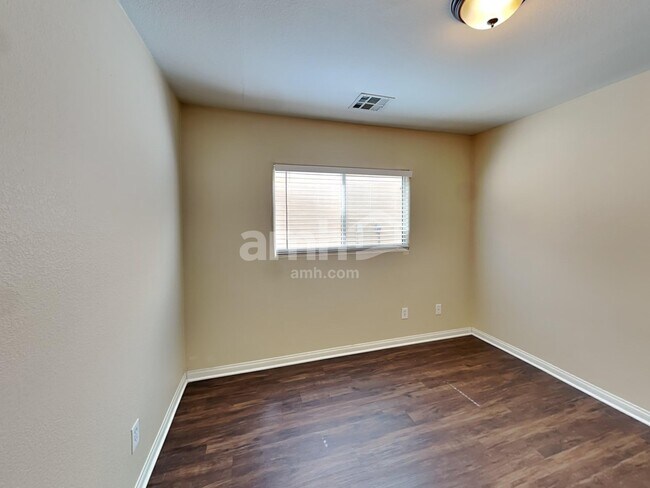 Building Photo - 8318 Brilliant Ruby Ct