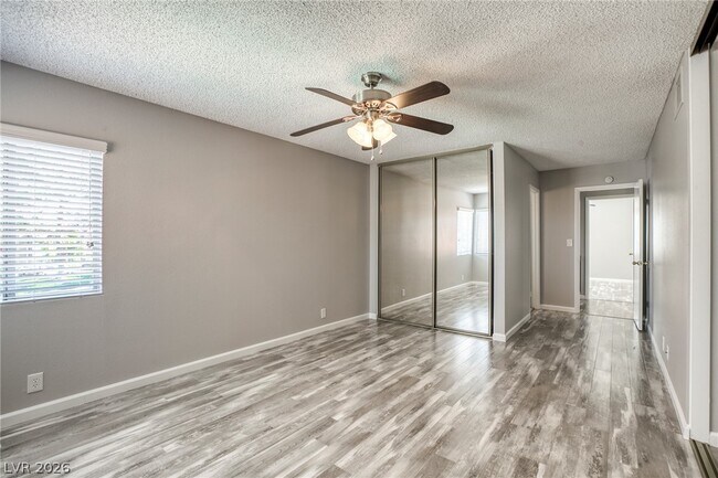 Building Photo - 2358 Belvedere Dr