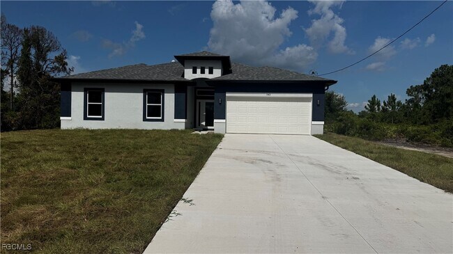 Primary Photo - 543 McArthur Blvd