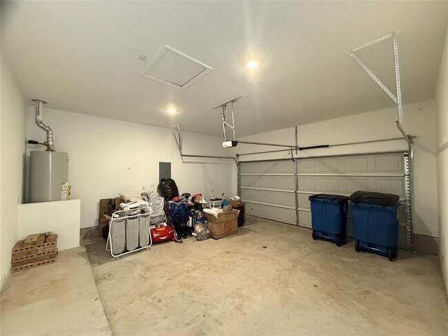 Building Photo - 6310 Barrington Clf Trl