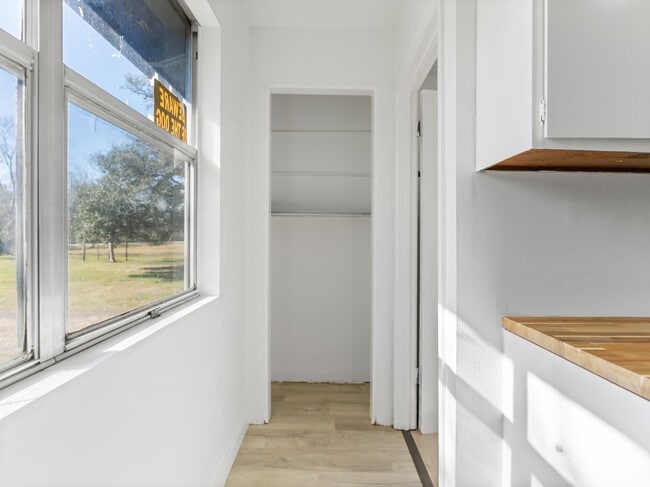 Building Photo - 5519 Kincer Rd