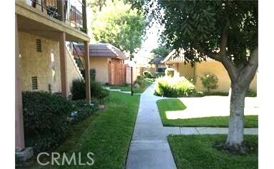 Building Photo - 1008 Las Lomas Dr