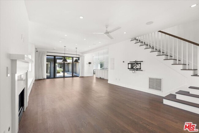 Building Photo - 4525 Melbourne Ave
