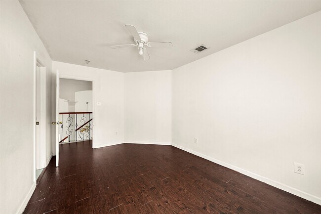 Building Photo - 3603 Lauderwood Ln