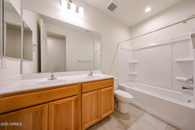 Building Photo - 7106 W Hedge Hog Pl