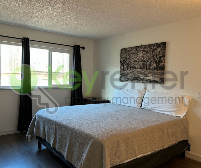 Building Photo - 5964 Moss Creek Cir