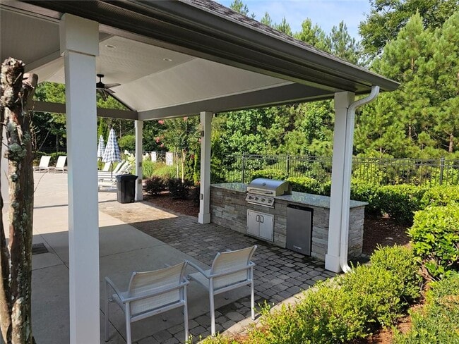 Building Photo - 2104 McFarlin Ln