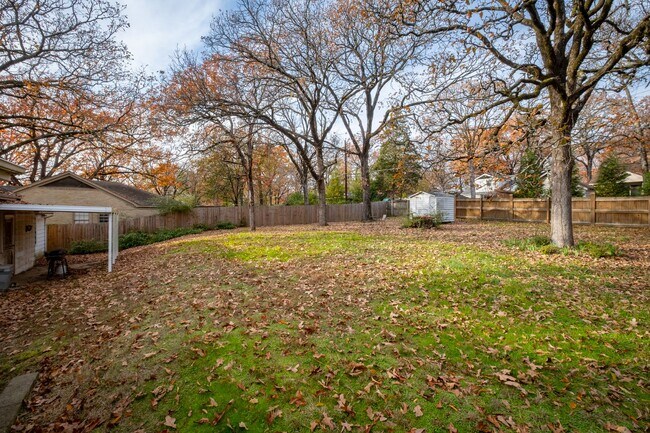 Building Photo - Park Hill Home with Original Details and Updated Kitchen