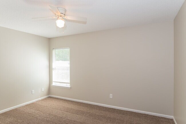Building Photo - 407 Sparrow Branch Cir