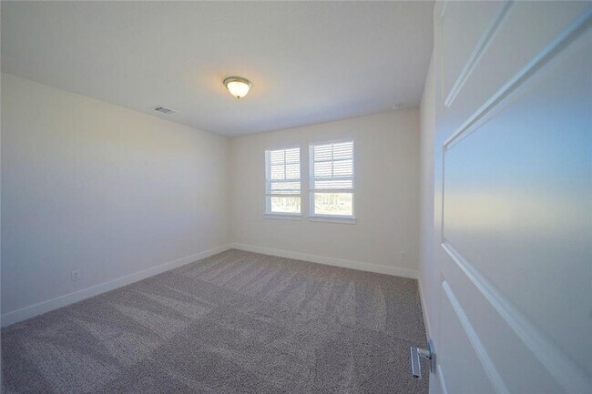 Building Photo - 162 Elisha Dr