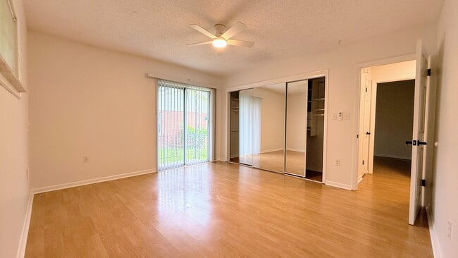 Building Photo - 3429 S Polk Ave