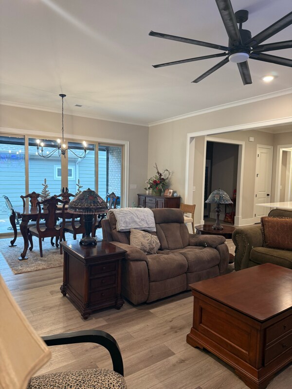 Building Photo - 1725 Coburn St