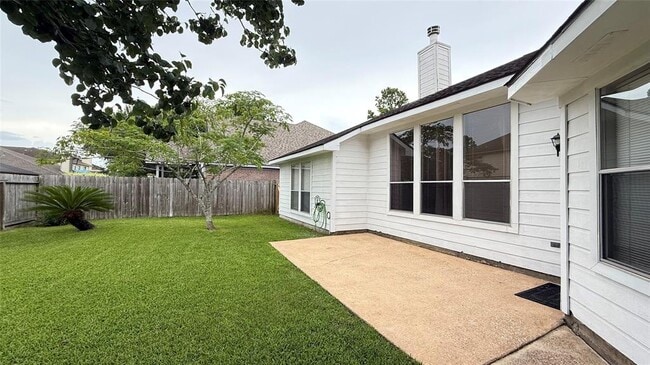 Building Photo - 4919 Lochman Ln