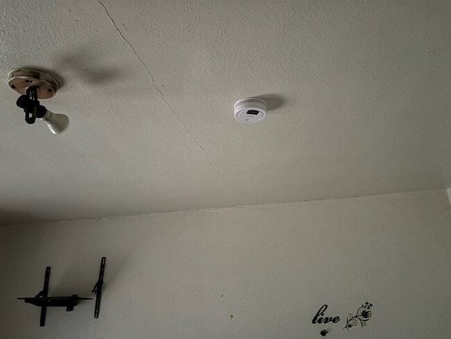 Building Photo - 1422 N 54th St