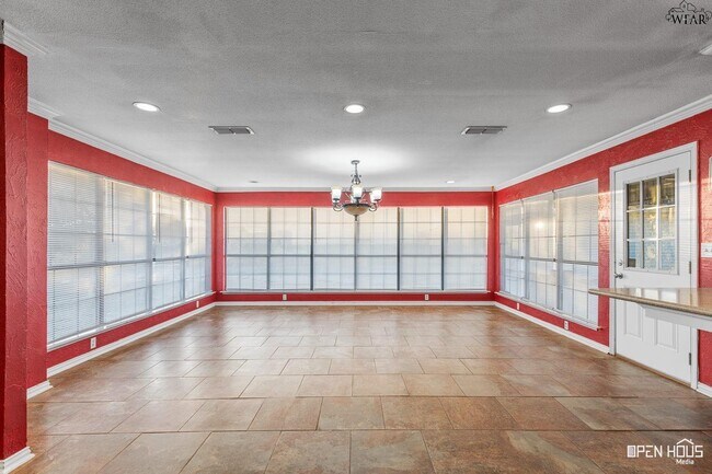 Building Photo - 5639 Johnson Rd