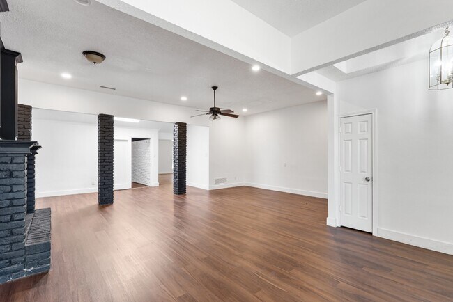 Building Photo - Updated in Garland